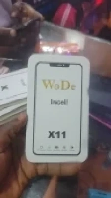 iPhone 11 incel